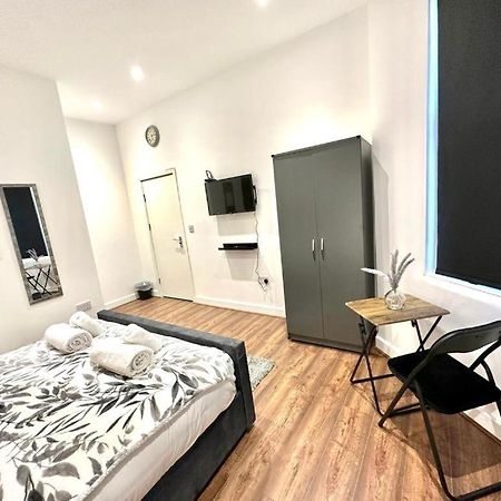Hounslow Suites - Tw3 エクステリア 写真