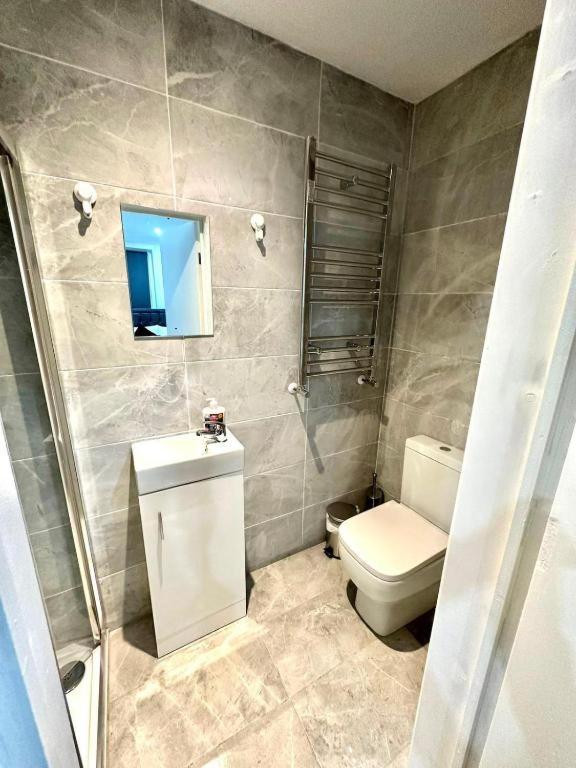 Hounslow Suites - Tw3 エクステリア 写真